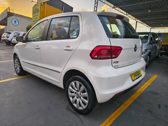 VOLKSWAGEN FOX 1.6 MSI COMFORTLINE 8V FLEX 4P MANUAL VOLKSWAGEN FOX 1.6 MSI COMFORTLINE 8V FLEX 4P MANUAL